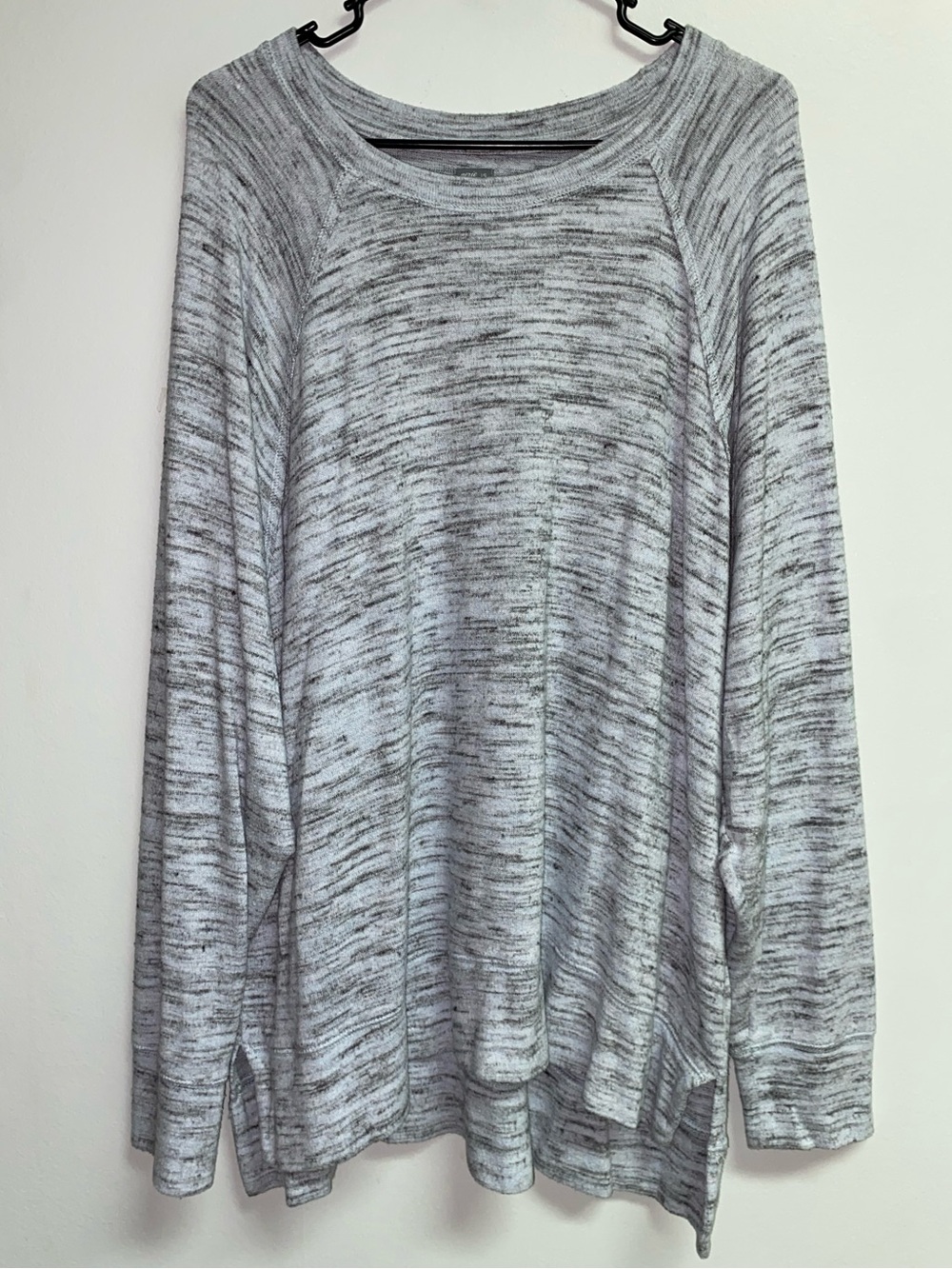 AERIE LIGHTWEIGHT SWEATER - XL (LARGE)